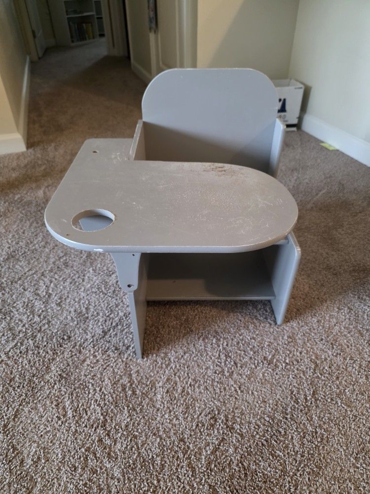 Vintage Style Toddler Desk with Built-in Chair - Gray