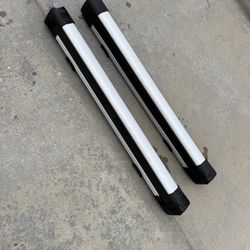 Thule Snowpack 6 Ski Snowboard Rack w/ locks and key