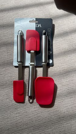 Oneida Set Of 3 Spatulas