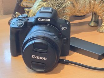 Canon R50 w/ Canon 14-30mm RF Lens