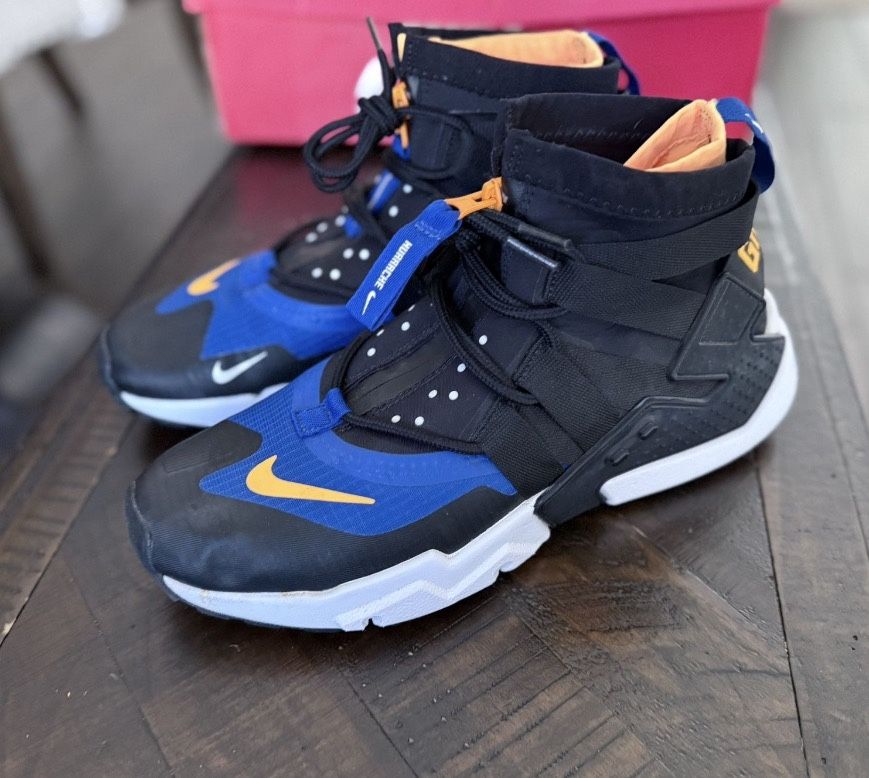 Nike AIR Huarache Grip $40
