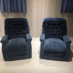 RECLINER CHAIRS 