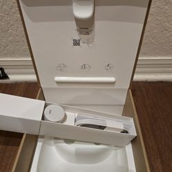 Meta Quest 3 BOX and Charger 