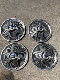 1965 mustang wheel caps