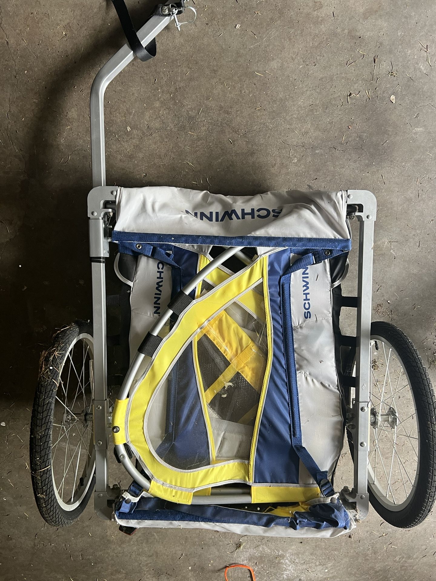 schwinn bicycle trailer stroller Rascal Pet Trailer, Orange Take the whole family out on cycling excursions with the Summit Deluxe trailer and stroller by Schwinn Schwinn Bike Trailer Review -