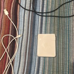 Perfectly Working Apple Wall ChargerAnd Two Charges For $15 If You Pick Up Within The Next 2 Hours