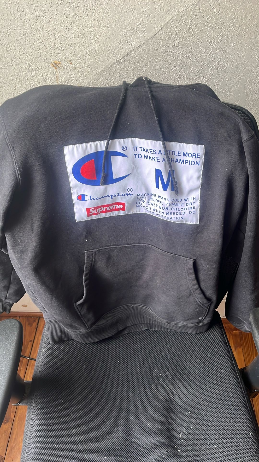 supreme x champion size M hoodie
