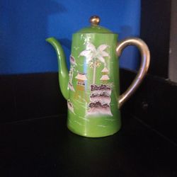 antique tea pot 