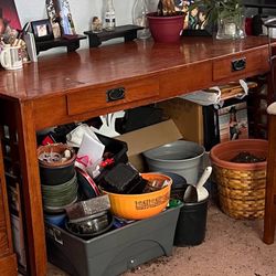 Free Wood / good solid/ desk