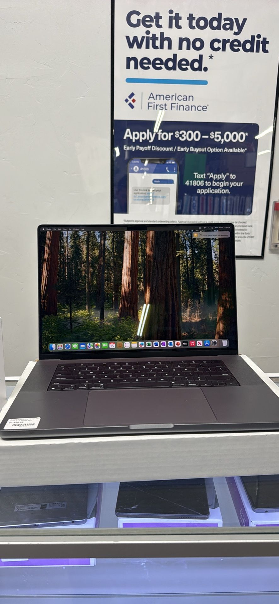 APPLE MACBOOK PRO 16โ M1 16gb RAM 512GB SSD MAC OS INCLUDES ADOBE MASTER COLLECTION 2024 + MICROSOFT SUITE โผ๏ธ๐น๏ธ๐ฅ๐ฅ๐ฎ๐๐คฉ๐พ๐ฑ๐ฒ๐งโผ๏ธโผ๏ธโผ๏ธ๐ฅ๐ฅ FULL PR