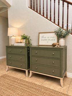 Matching Pair of Green 3-Drawer Nightstands