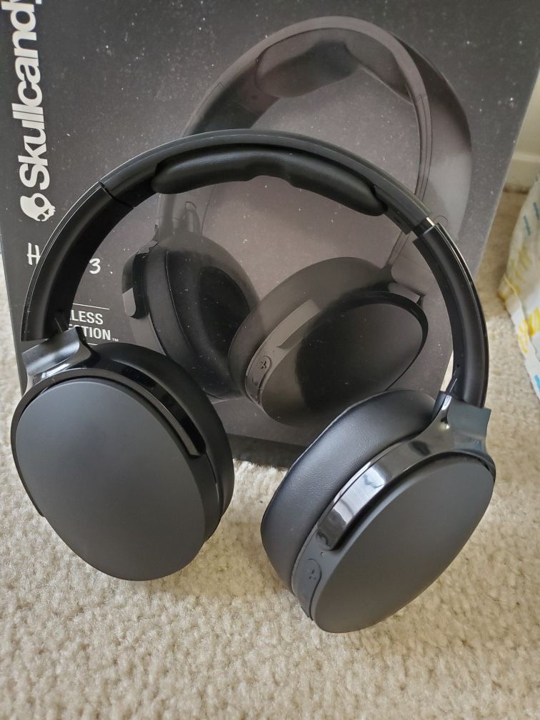Skullcandy Hesh 3 over-ear wireless headphones
