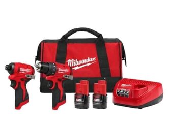Milwaukee drill and impact set