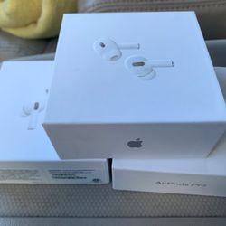 New Apple Gen 2 airpods Pro 2