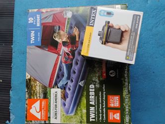 Twin size air mattress with USB air pump
