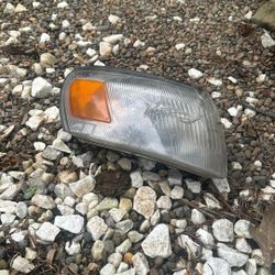 93-97 Toyota Corolla Passenger Corner Light 