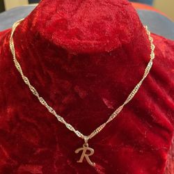 925 NEW SILVER Necklace With  R Pendant 