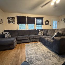 Grey Ashley Sectional
