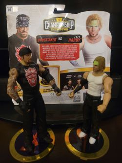 WWE Undertaker vs Jeff Hardy Figure