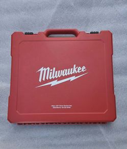 MILWAKEE 56pc 3/8" in drive sea metric  ratchet socket tool set new