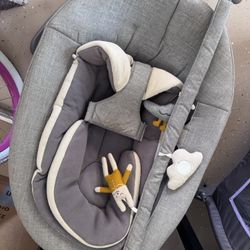 Nuna Leaf Grow Baby Seat & Rocker Lounger