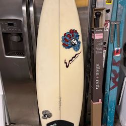 5’10 Surfboard