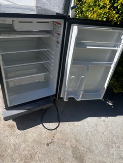 Used 4,5 Haier mini fridge
