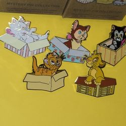 Disney Cat Characters Enamel Metal Pin Blind Box Combo Set 