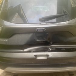 2018  Ford Escape Asking $2150  It Runs And Drives 15300 Miles 