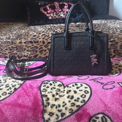 Michael Korse Purse 