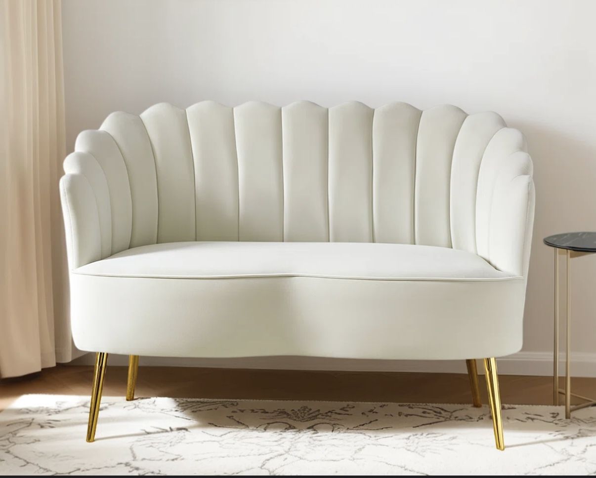 Hendrix 50.2” Velvet Loveseat