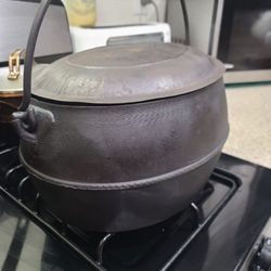 Antique Marietta Co PA 1800s. Clean seasoned ready to be used or displayed.