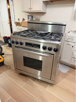 Decor stove