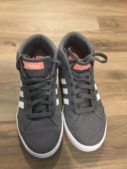 Adidas women size 7