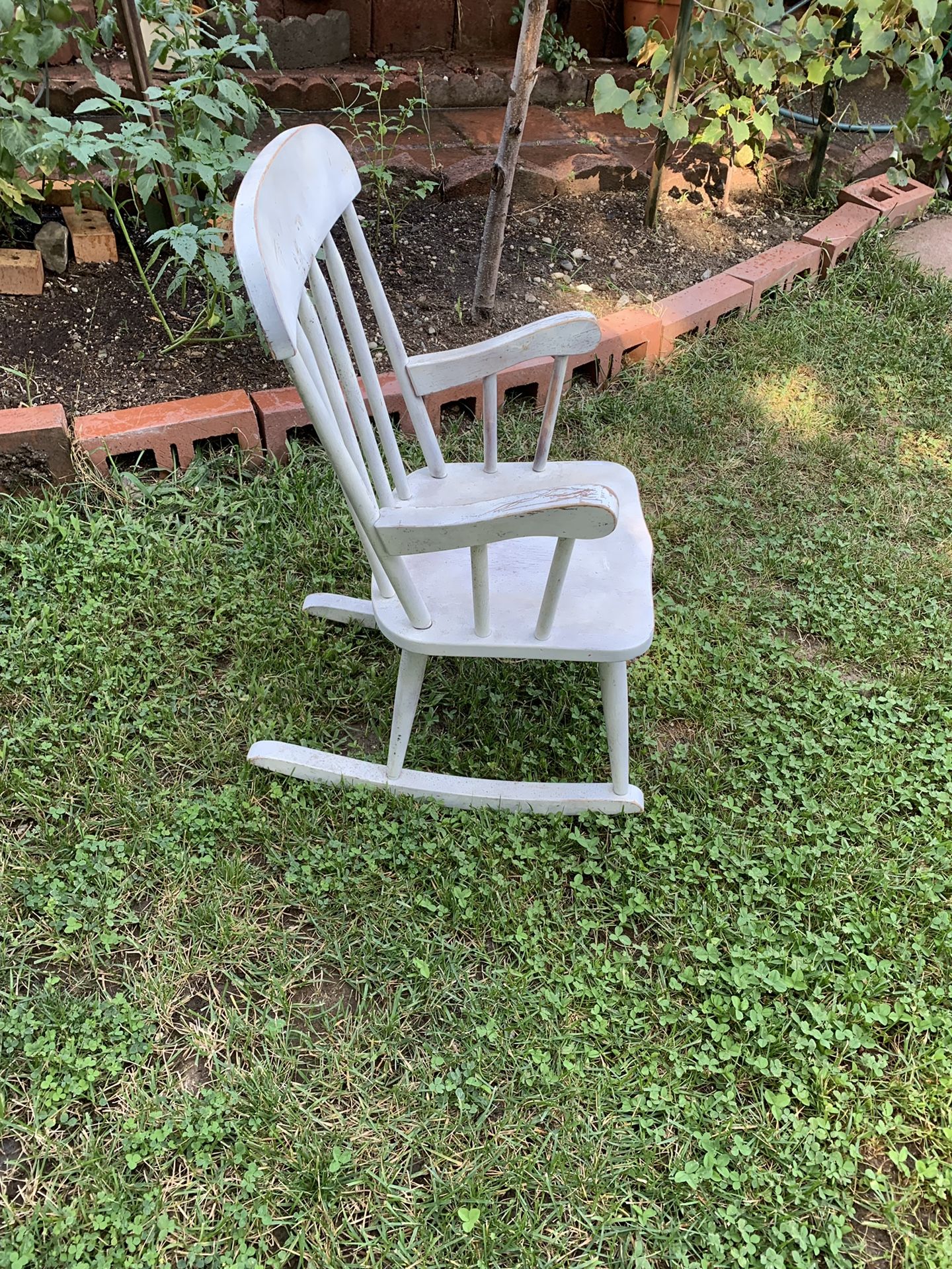 Rocking very study but need new paint