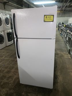FRIGIDAIRE top freezer refrigerator in excellent conditions with 4 months warranty