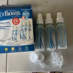 Dr. Brown’s Natural Flow Newborn Gift Set – New, Unused