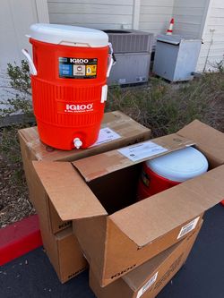 Igloo 5-Gallon Drinking Water Cooler