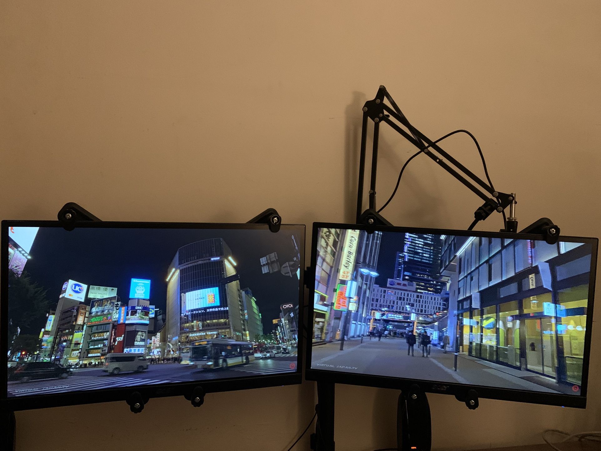 2 Acer FHD 21.5" monitor