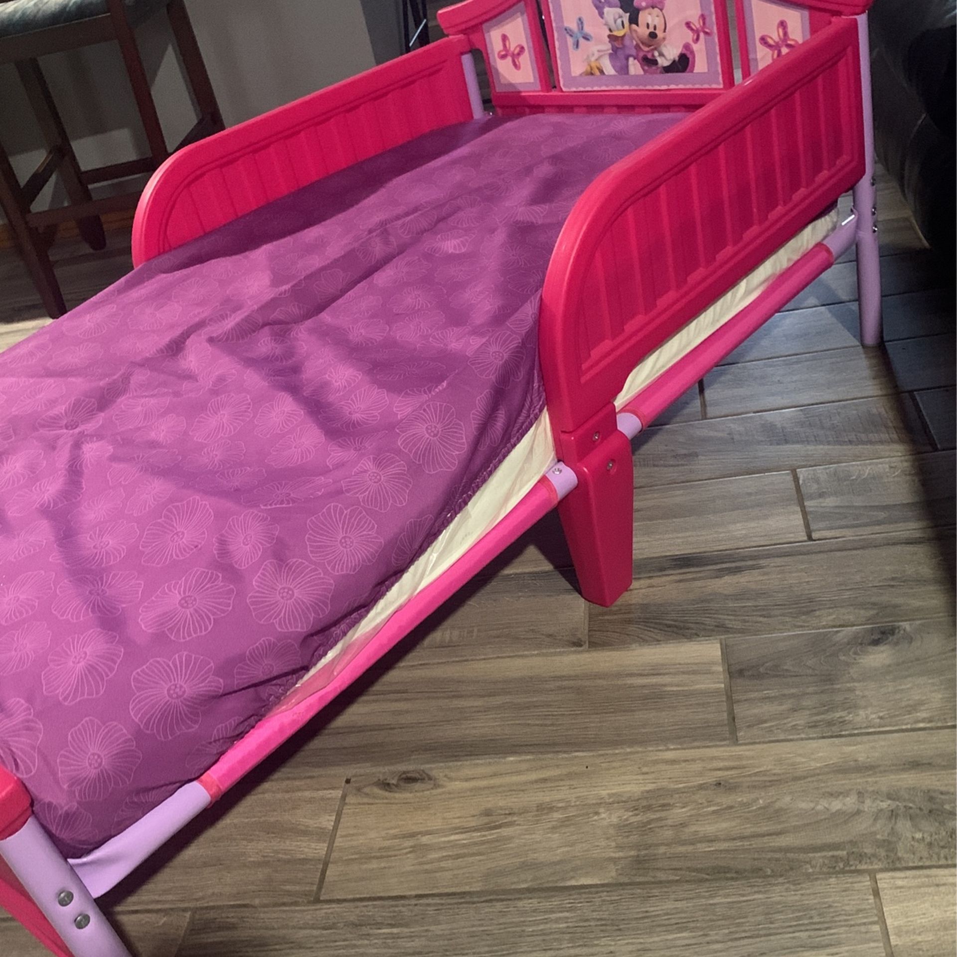 GirlsToddler Bed