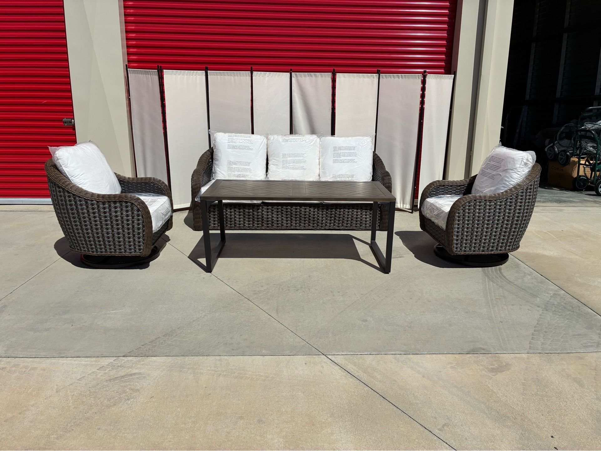 Brand New Patio Furniture 4 Piece Set