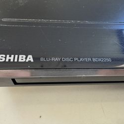 Toshiba Blu-ray Player With HDMI Cable And Remote