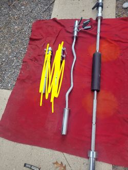 OLYMPIC BARS  2" HOLE    
7' STRAIGHT BAR 
EZ-CURL BAR 
11525 S HALSTED/7111.S WESTERN 
100$  CASH ONLY AS IS