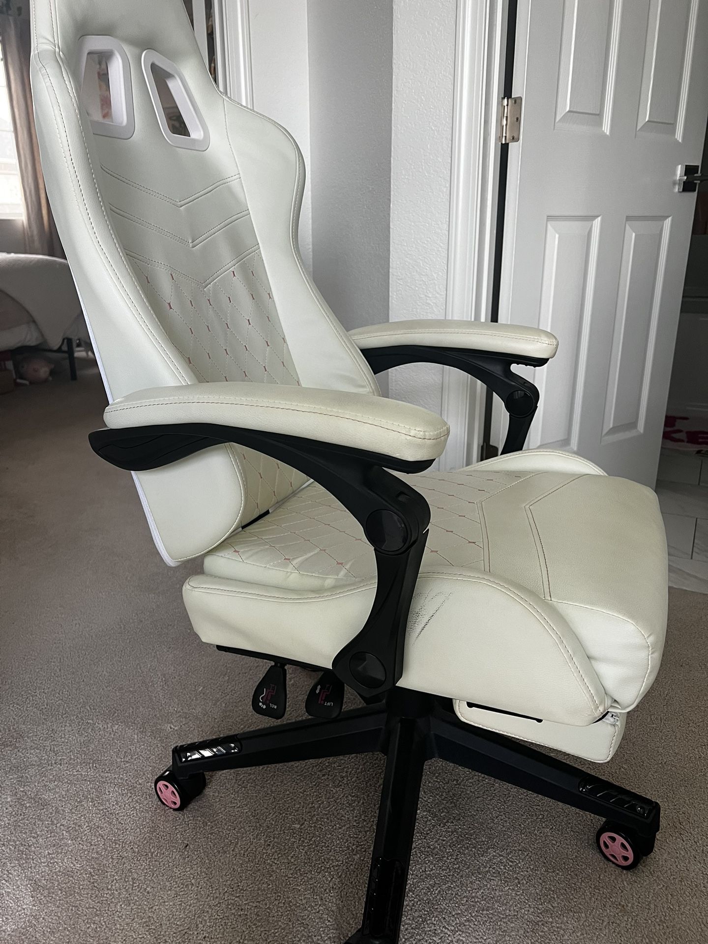 Gaming chair