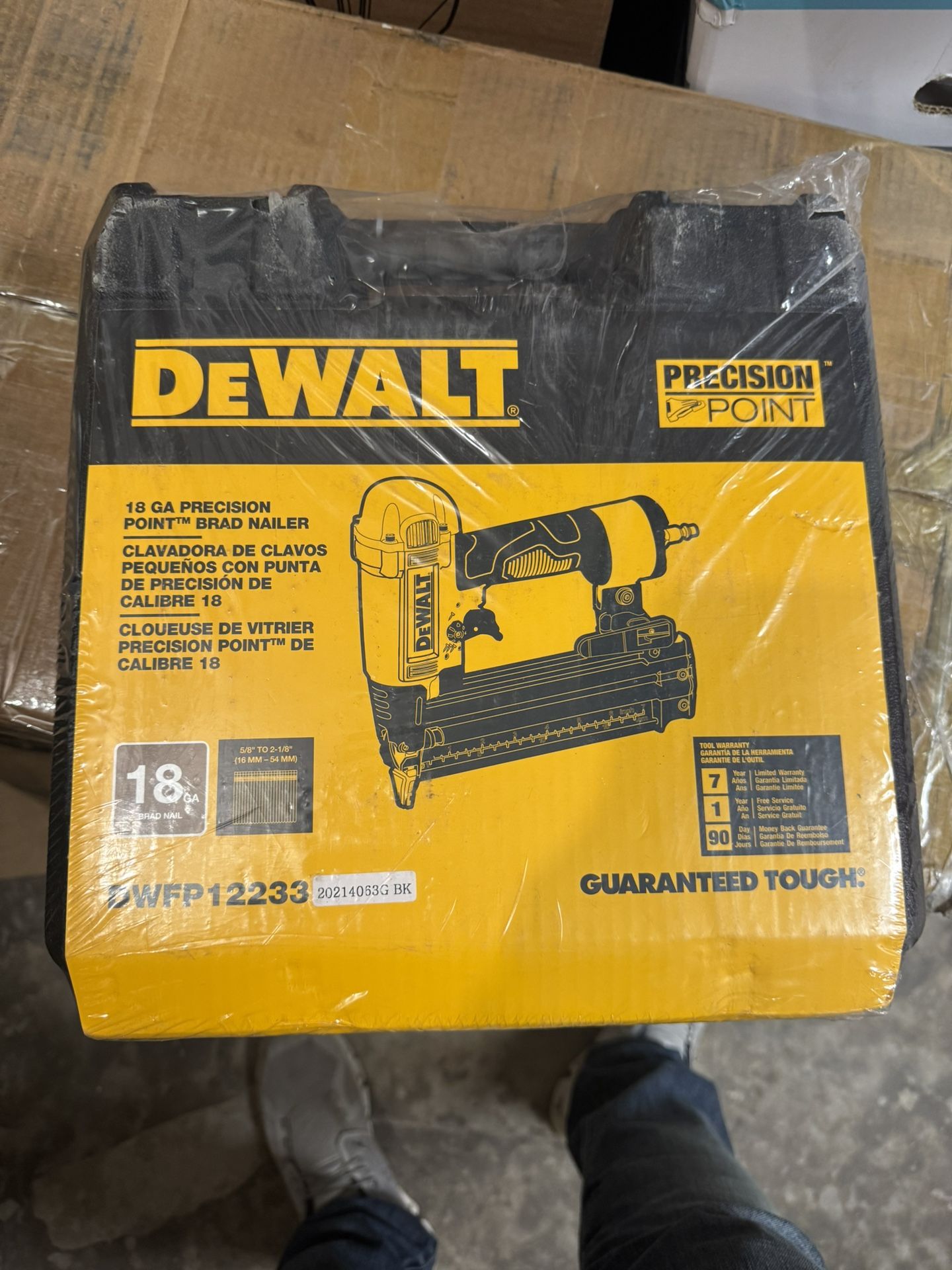 Dewalt DWFP12233 Precision Point 18-Gauge 2-1/8 in. Brad Nailer