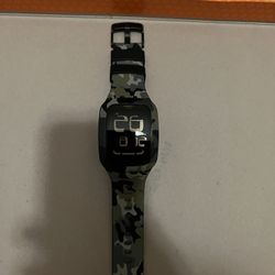 ⌚️    SWATCH   CAMOUFLAGED * SQUARE BIG  FACE  DIGITAL *     - MINT CONDITION  * AWESOME DEAL !!!!