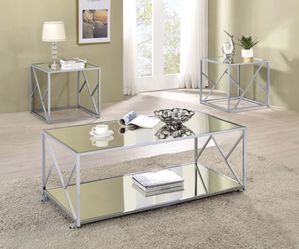Beautiful 3-piece modern living room table set