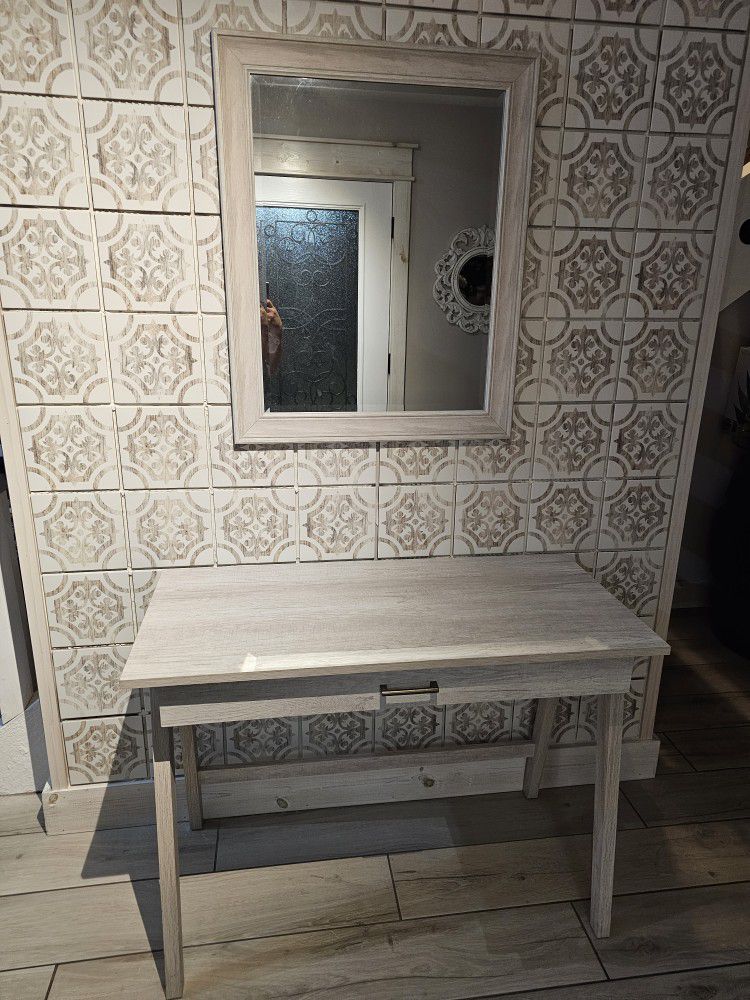 Large Mirror With Console/entrance Table 