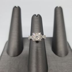 14kt White Gold Diamond Ring