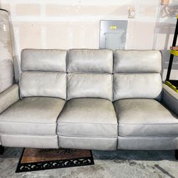 Power Recline Sofa 